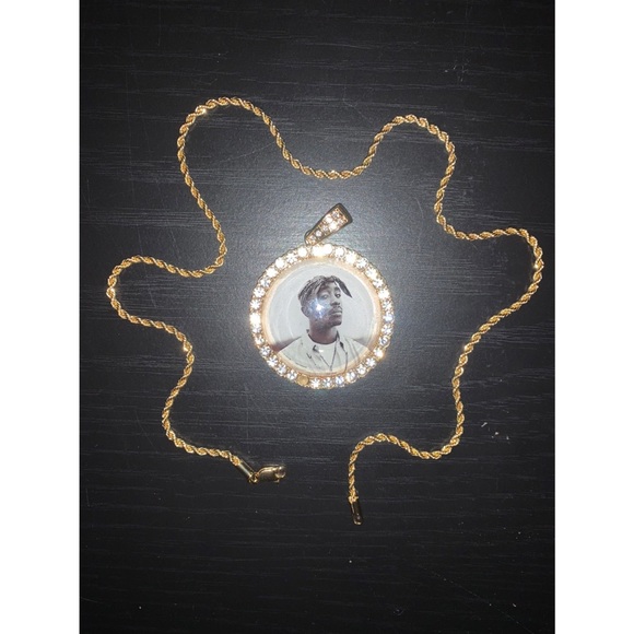Jewelry - Tupac Shakur Pendant & 14K Gold Plated Chain 💛